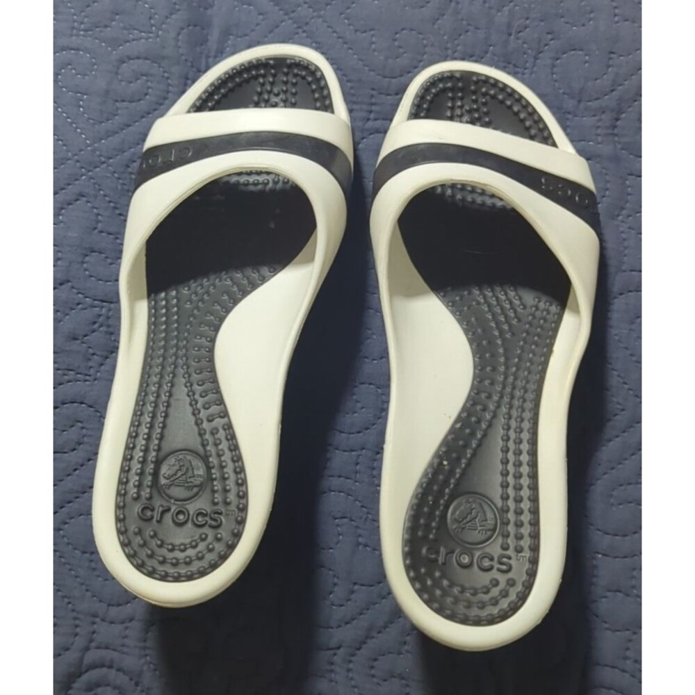 Crocs Sassari Wedge Sandal Heels Black White Women's Size 9 Slip On Casual Style - Picture 10 of 10